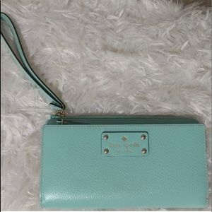 Kate Spade wristlet 🚫SOLD🚫